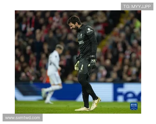 维尼修斯对阵曼城与利物浦表现解析：关键对手中的发挥