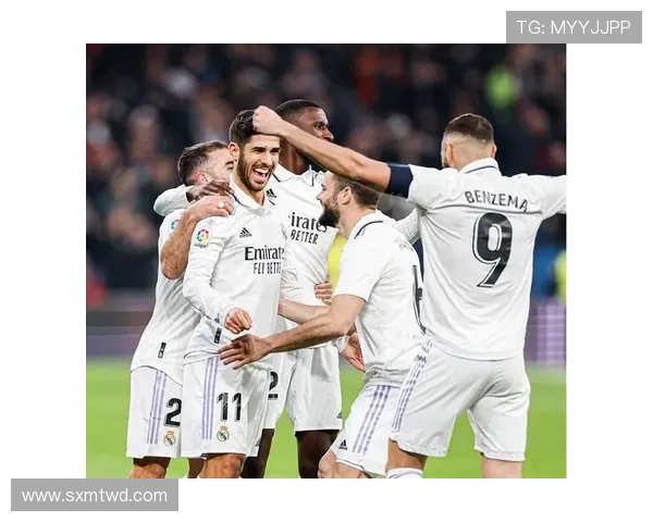 维尼修斯与阿森西奥：左路主力之争的战术适配性与效率差异在哪