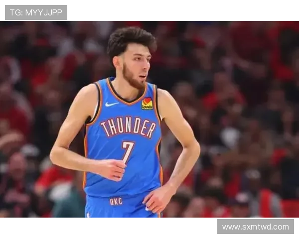 切特·霍姆格伦挡拆拉开空间提升三分效率明显超越上赛季同期