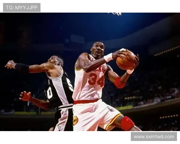 奥尼尔内线支配力显著胜过当代中锋挡拆效率提升球队攻防