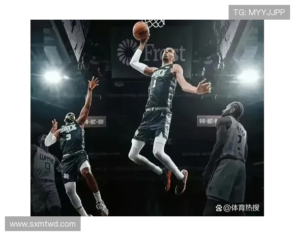 文班亚马挡拆制造错位 提升攻防转换效率超越约基奇